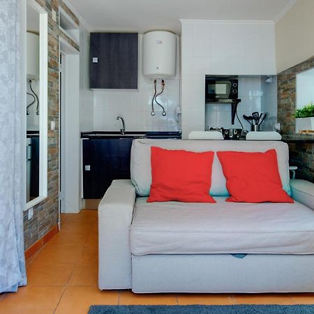 Cosy Studio By The Flea Market And Tram 28 Лиссабон Экстерьер фото